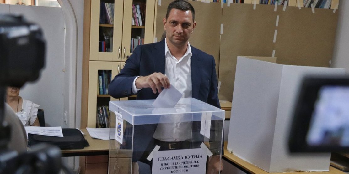 Nadležni organi da reaguju: Žarko Đokić sa porodicom i članovima SNS u Kosjeriću trpe pretnje i progon