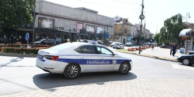 Posmatrači Centra za evropske vrednosti koji su jutros od 6 časova prisutni na svim biračkim mestima u Zaječeru i Kosjeriću primetili su čitav niz nepravilnosti i teških kršenja izbornih zakona.