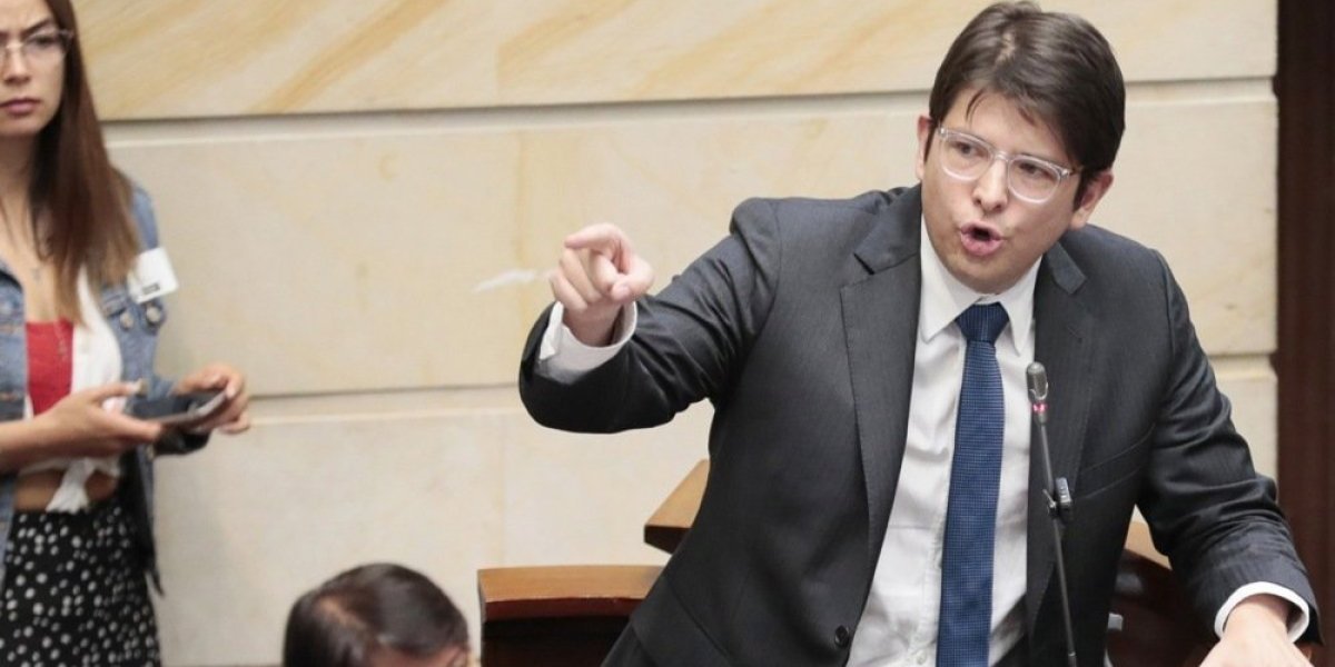 Oglasila se žena Migela Uribea, poznato zdravstveno stanje političara nakon atentata