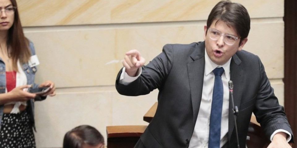 Oglasila se žena Migela Uribea, poznato zdravstveno stanje političara nakon atentata