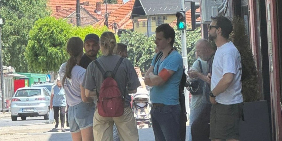 Toliko o nepristrasnosti NVO CRTA: Posmatrači se dogovaraju sa blokaderima!