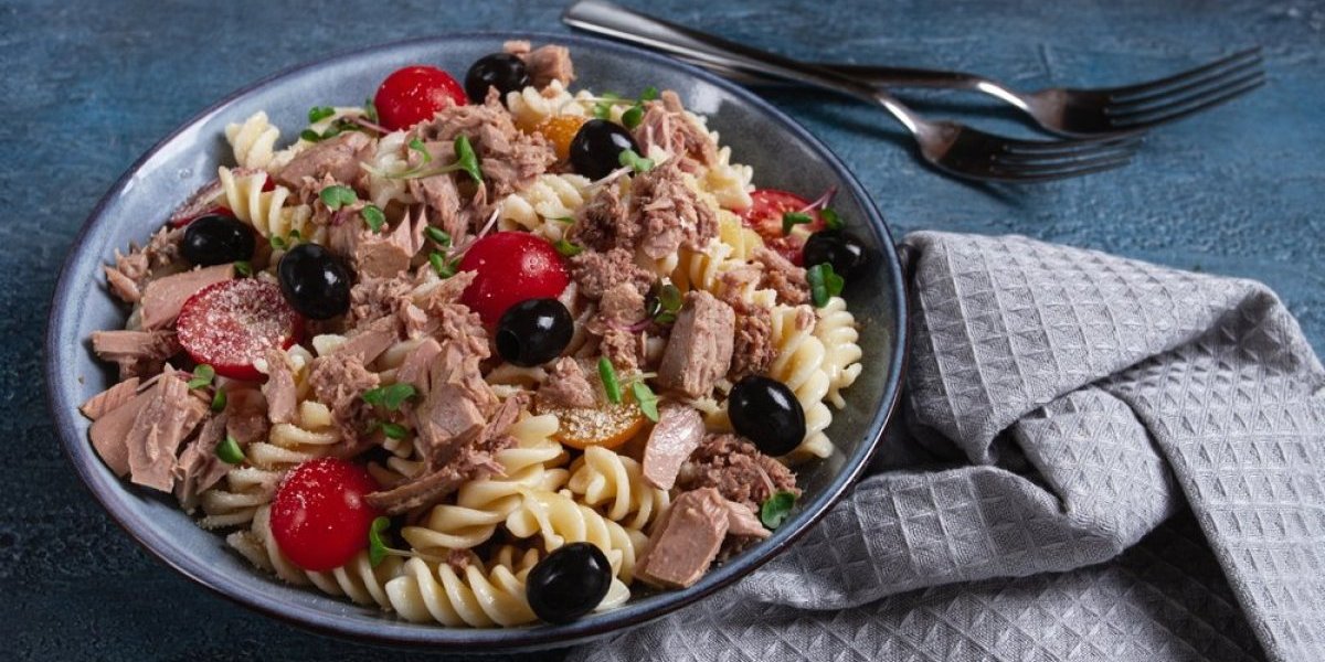 Hladna pasta salata sa tunjevinom - Sjajan recept za ručak idealan za letnje dane