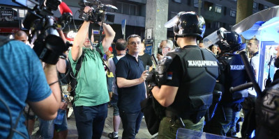 Nakon sto su posle poraza u Kosjeriću i Zaječaru blokaderi shvatili da ih narod neće, nasilnici opet traže vlast na ulici!