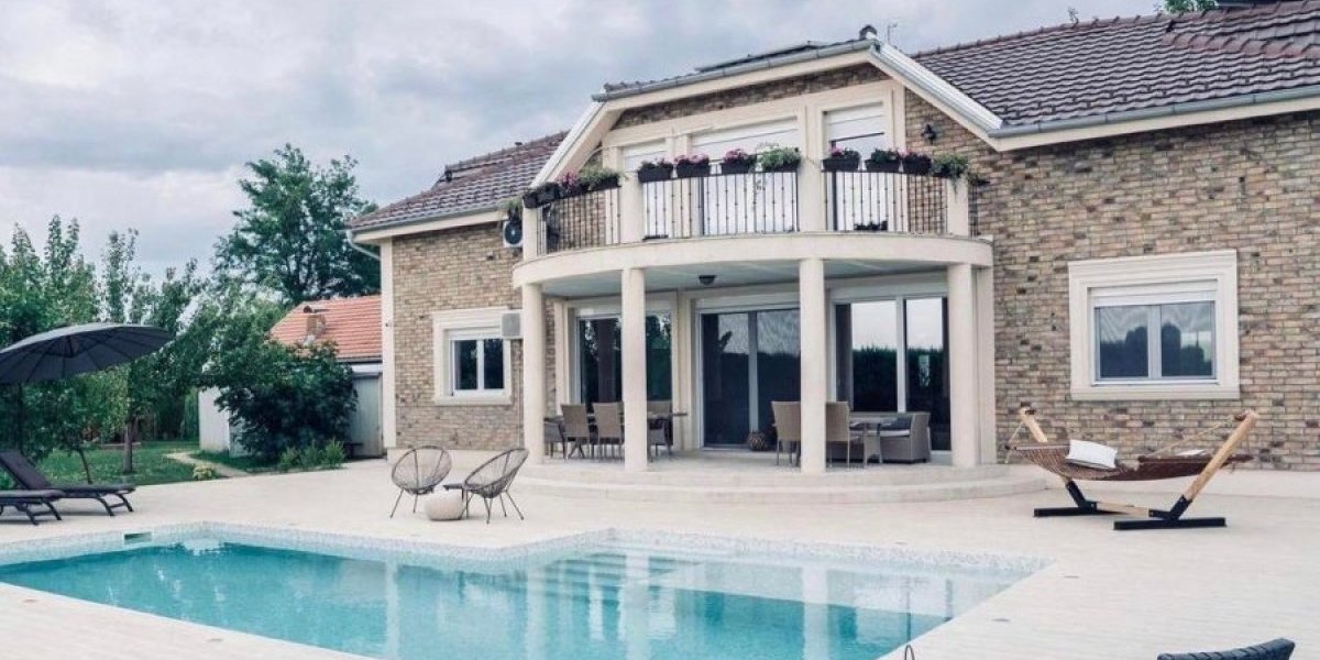 Vile, bazeni i hektari mira - Ovo su luksuzna imanja naših pevača daleko od gradske vreve