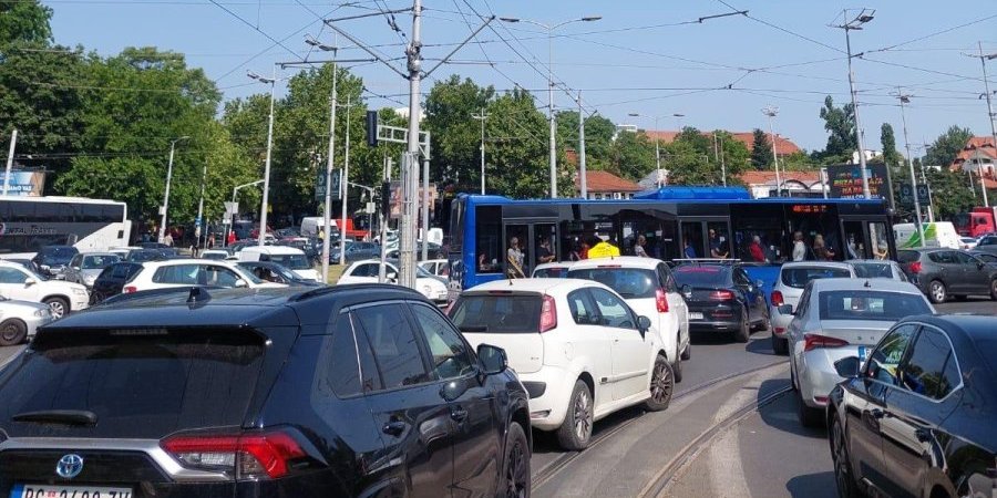 Zastoj u Beogradu od ranog jutra: Ovo su kritična mesta