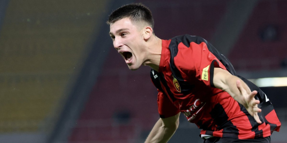 Crno-beli krenuli po ofanzivca, ali Makedonci traže više novca