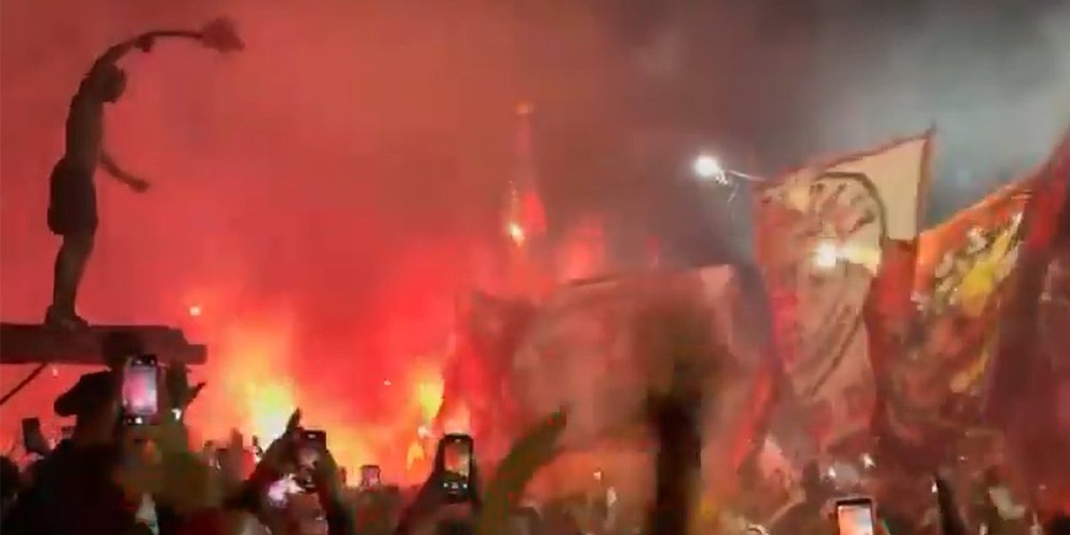 Ratno stanje ispred aerodroma: Žestoka makljaža navijača, policija šok-bombama obuzdala razjarene huligane (VIDEO)