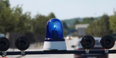 Jeziv incident zabeležili su građani jutros kod Cvetkove pijace, kada je muškarac zadao nekoliko udaraca ženskoj osobi. Nakon hapšenja, on se oglasio.