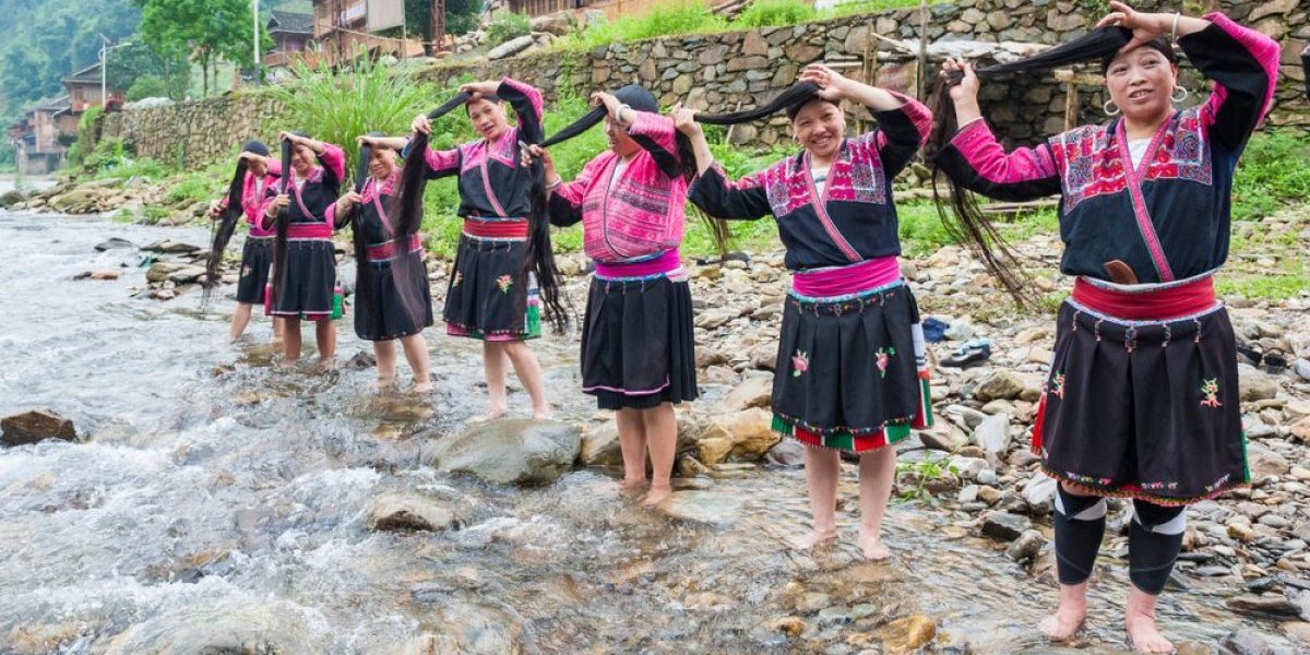 Kosa će bujati i rasti kao luda:  Drevna tajna Yao žena - nemaju sede ni u 70, a peru je samo na jedan način