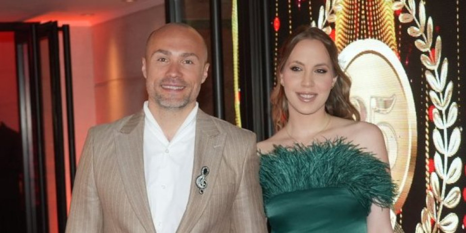 Aleksandar Sofronijević postao tata - Supruga harmonikaša na svet donela devojčicu