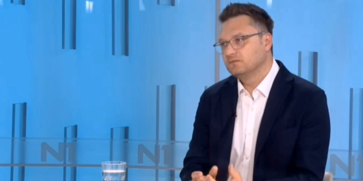 Nedeljkov ponovo "srušio sneška" blokaderima: Činjenica je da je SNS pobedio u Kosjeriću i Zaječaru!