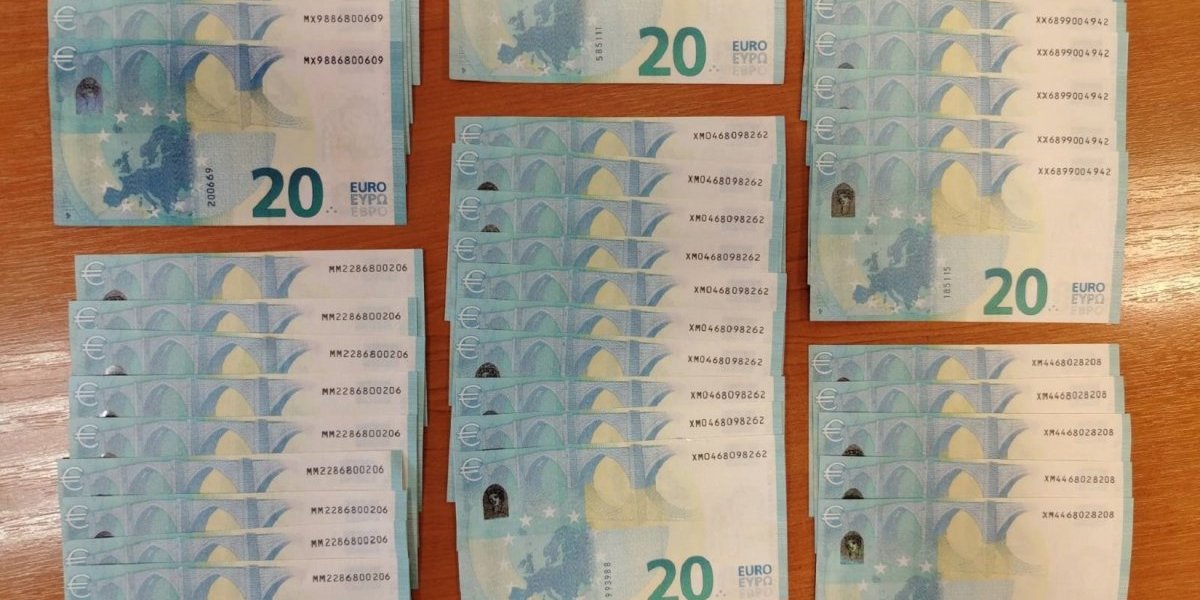 Pronađeno 40 novčanica od po 20 evra
