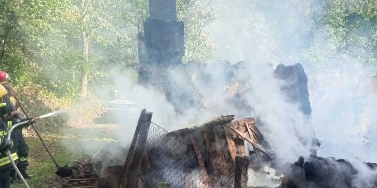 Izgorela kuća u Bosilegradu