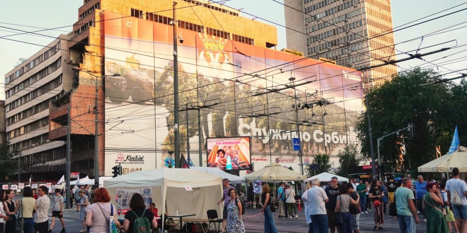 Nisu "studenti" ti koji vode priču - vodi je stara opozicija