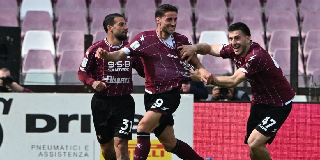 Fudbaleri otrovani hranom: Slučaj u rukama policije... 16 članova završilo u bolnici