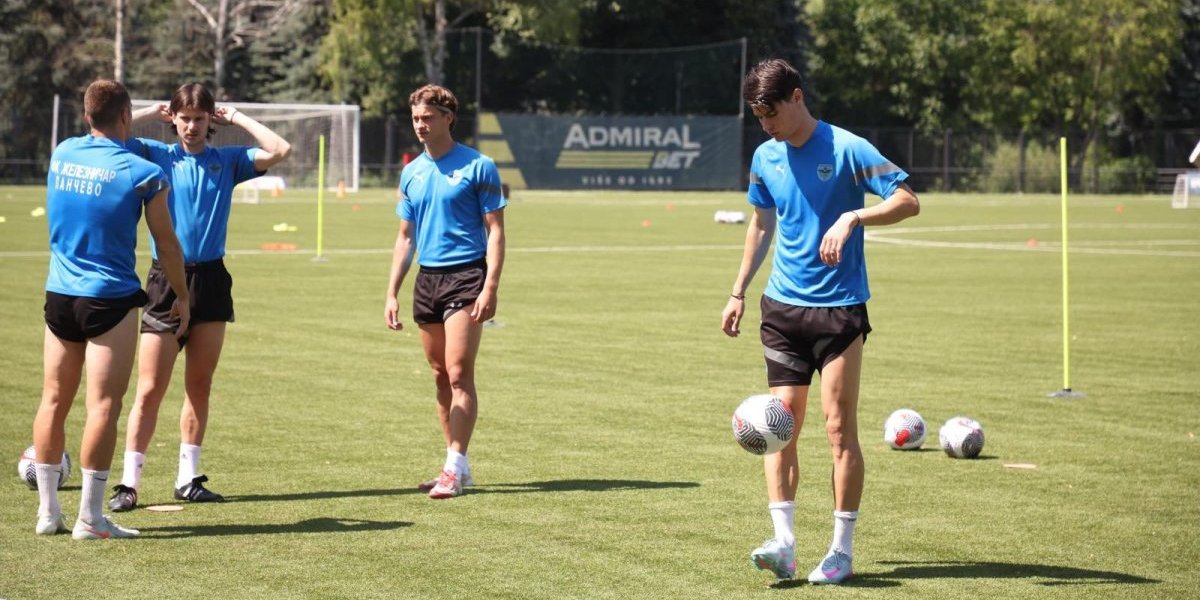 Dizelka opet u pogonu: Železničar počeo pripreme za narednu sezonu (FOTO GALERIJA)