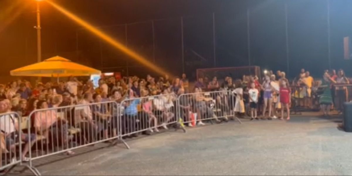 Ovo je najsložnije selo u Pomoravlju: Jednoglasno odlučili da im za seosku slavu peva ova zvezda