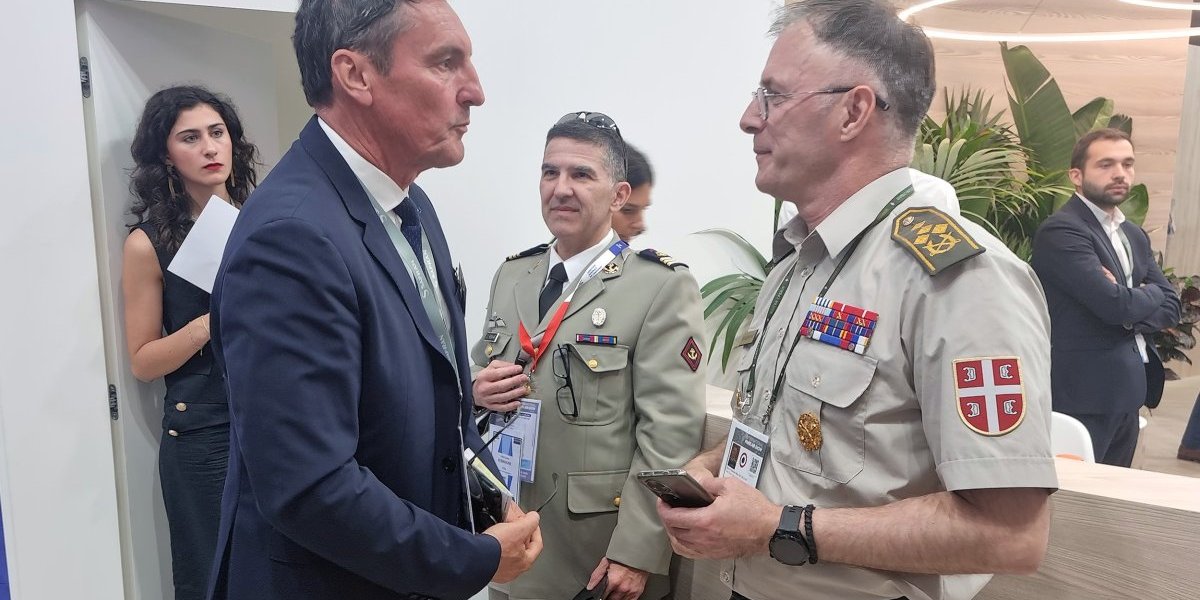 Srbija i Francuska sadržajna i u funkciji jačanja operativnih sposobnosti oružanih snaga, međusobnog poverenja i ukupnih odnosa dveju država.

