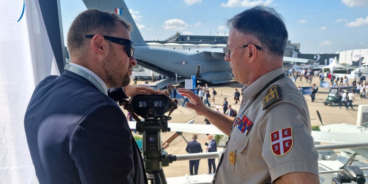 Vojska Srbije u Parizu: Okupili se na poziv francuskog načelnika - Evo o čemu se radi (FOTO)