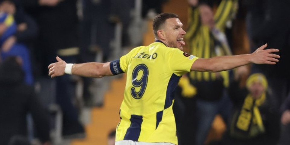 Iskusni napadač brzo našao novi klub: Džeko se vraća u Italiju