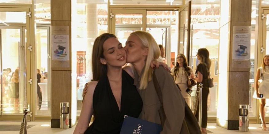 Ćerka Nataše Bekvalac odlazi iz Srbije: Težak udarac za pevačicu, ne prestaje da plače