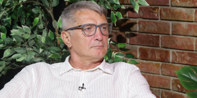 Profesor Vladimir Vuletić upozorava da je takozvani festival „Krokodil“ deo šire kampanje sa ciljem da se Srbija razbije, a Srbi optuže za lažni genocid!