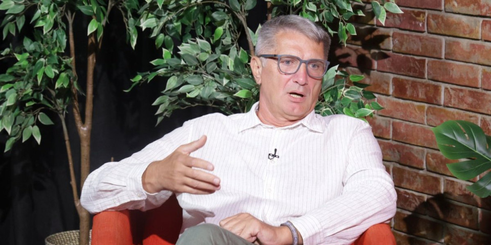 (VIDEO) Profesor Vuletić objasnio suštinu zgubidanske politike: Blokade nisu uperene protiv Vučića, već protiv budućnosti Srbije