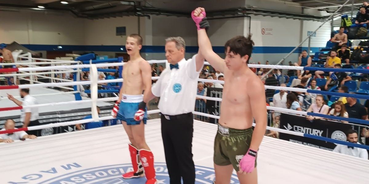 Pljuštale medalje: Kik-boks reprezentacija Srbije osvojila 37 odličja na Svetskom kupu