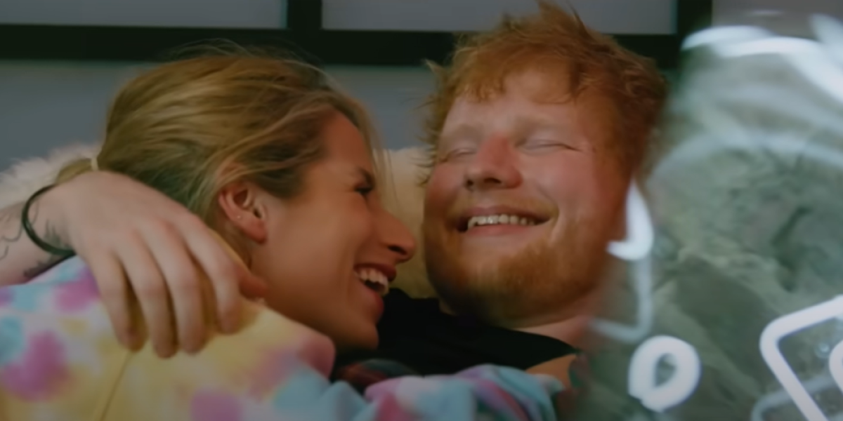 Muž joj broji milione, a ona radi od 9 do 5: Žena poznatog pevača  šokirala svet