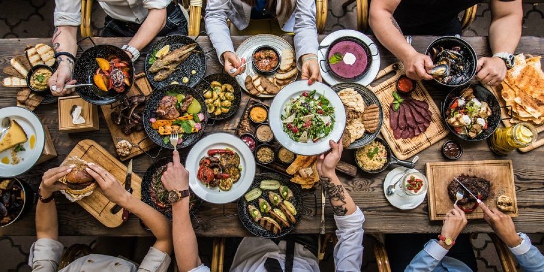 Ove 4 namirnice nikada ne jedite u restoranima: Doktorka upozorava - Mogu vas koštati života (FOTO)