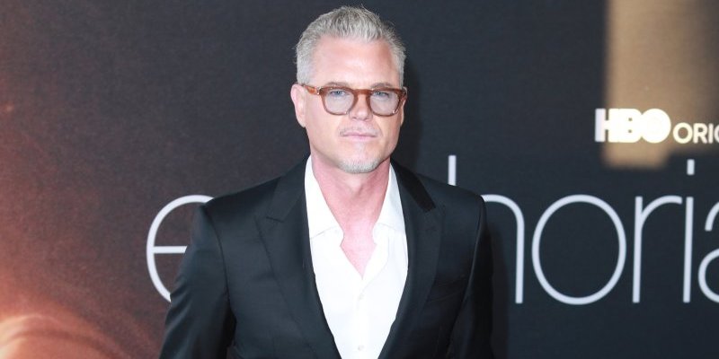 (FOTO) Naglo se pogoršalo stanje: Glumac uslikan u invalidskim kolicima, bori se sa opakom bolešću