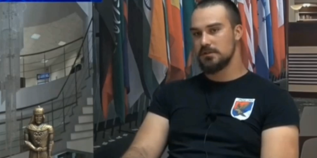 Bivši blokader otkrio autora natpisa "Ćaci": Pomenuo Tepićevu, Pajtića, Milu Pajić i sefove profesora! (VIDEO)