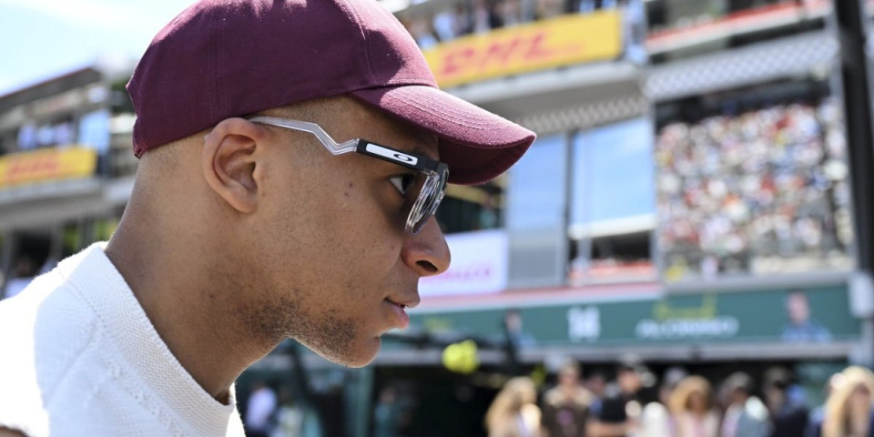 Ohrabrujuće novosti: Mbape pušten iz bolnice