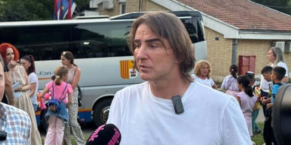 Željko Mitrović i ove godine vodi decu iz SVIH domova na more! “Letovanje za sve” postalo je tradicija koja menja živote!