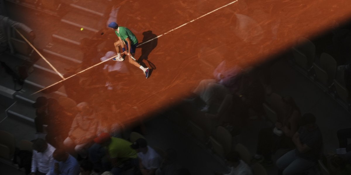 Ljudi, nova bomba! Ovaj lik ne staje: Posle Sinera izbacio još jednog favorita i stigao do polufinala