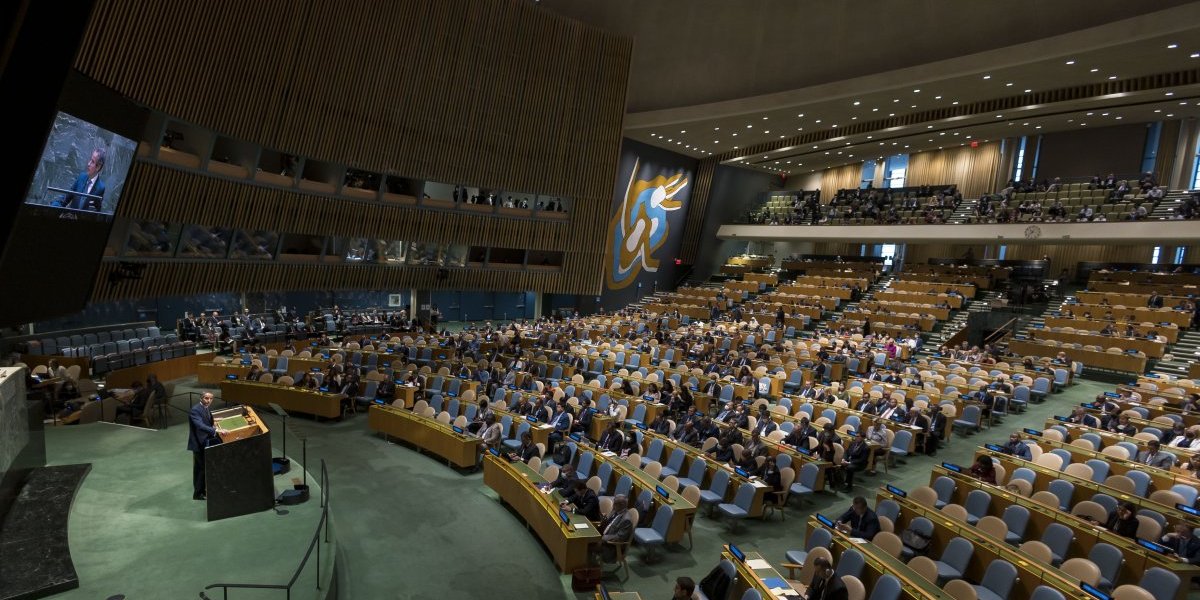 Svet u šoku: Amerika stala iza Rusije!