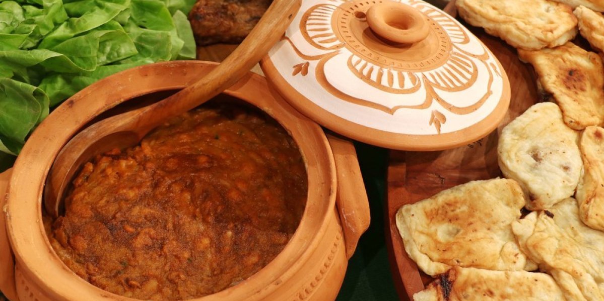 Manastirski prebranac po receptu starih monaha: Posno izdašno jelo, spremljeno na način koji daje posebnu slast