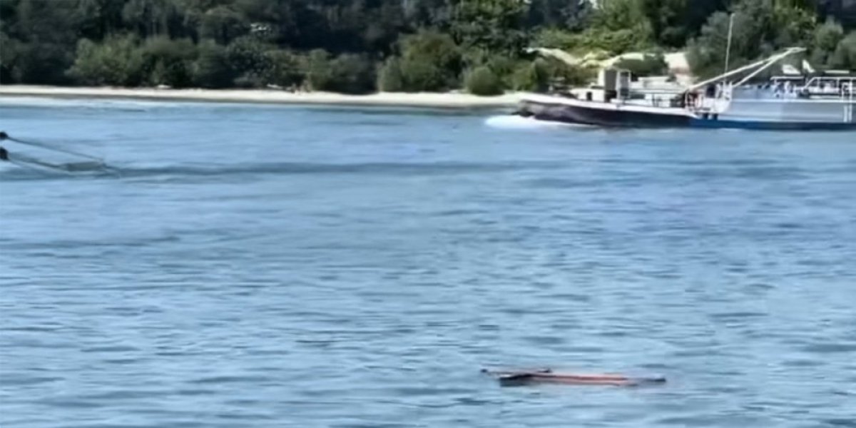 Juče kovčeg, danas krstača! Ljudi moji, šta sve pluta Savom - svi su u šoku (VIDEO)