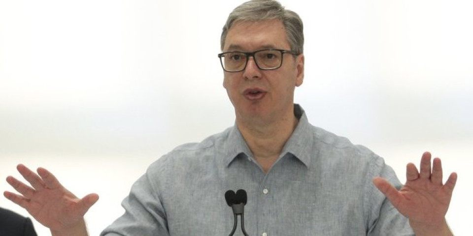 Vučić u Kineskom kulturnom centru: Predsednik na prezentaciji robota kompanije AGIBOT Innovation (VIDEO)