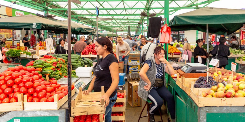 Kao da je od zlata?! Cena kupine "oduvala" i trešnje