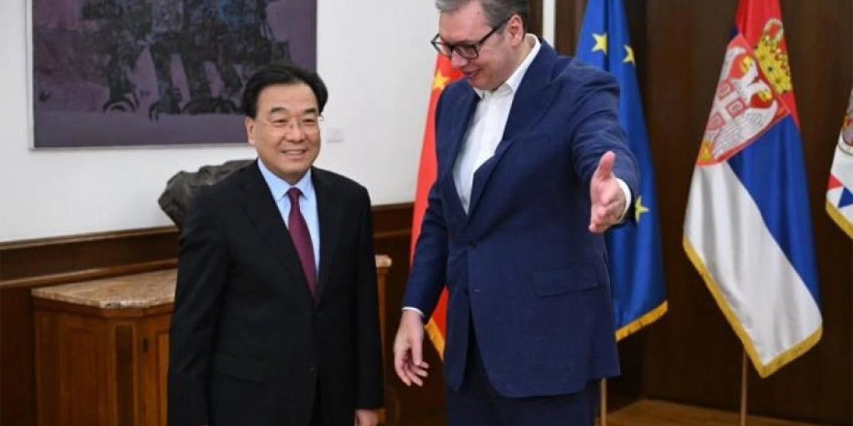 "Srbija uvek prepoznaje i neće zaboraviti svoje iskrene prijatelje i partnere": Vučić se oglasio nakon sastanka sa kineskom delegacijom (FOTO)