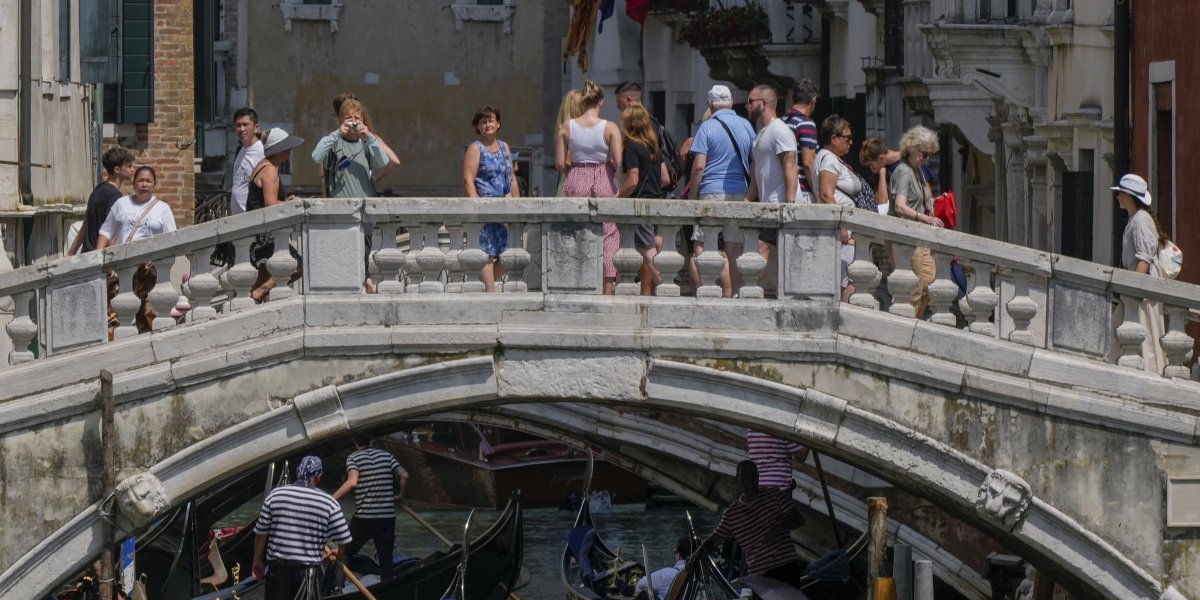 Italijani udarili na turiste: Ulaz u Veneciju 100 evra?!