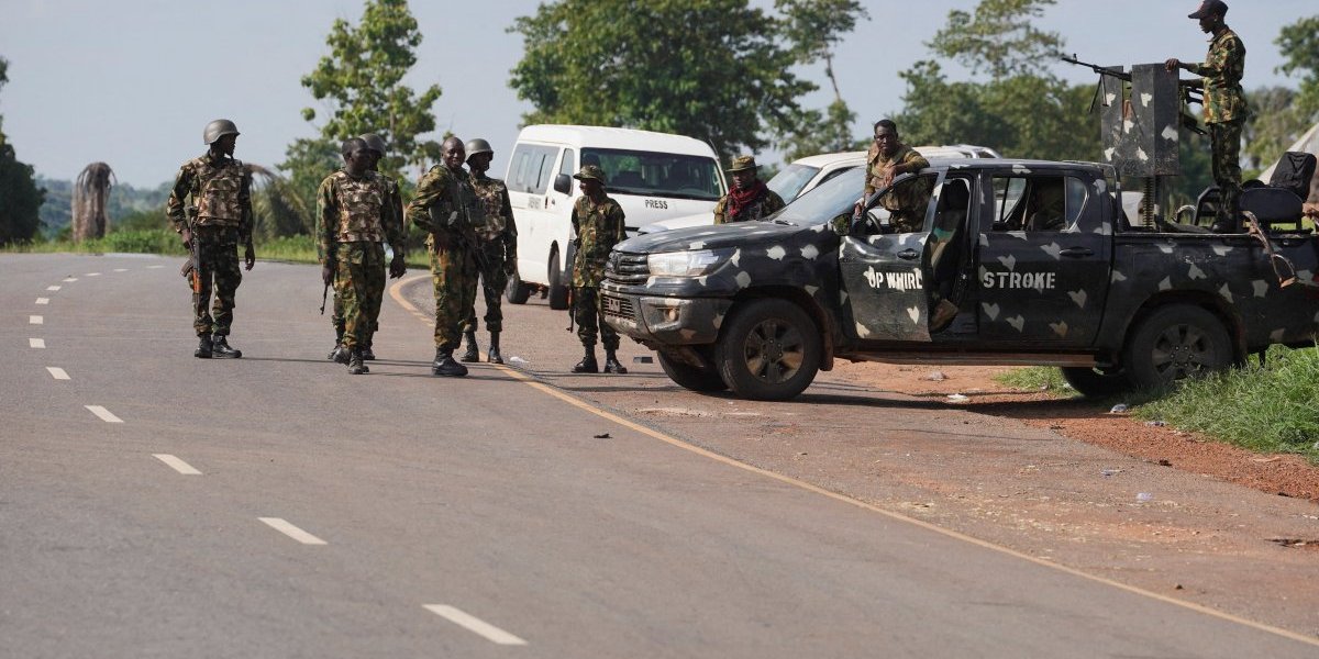 Ubijeno 17 vojnika! Naoružani do zuba, iz zasede napali vojsku u Nigeriji, korišćena teška municija!