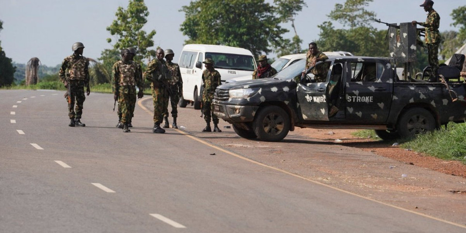 Ubijeno 17 vojnika! Naoružani do zuba, iz zasede napali vojsku u Nigeriji, korišćena teška municija!