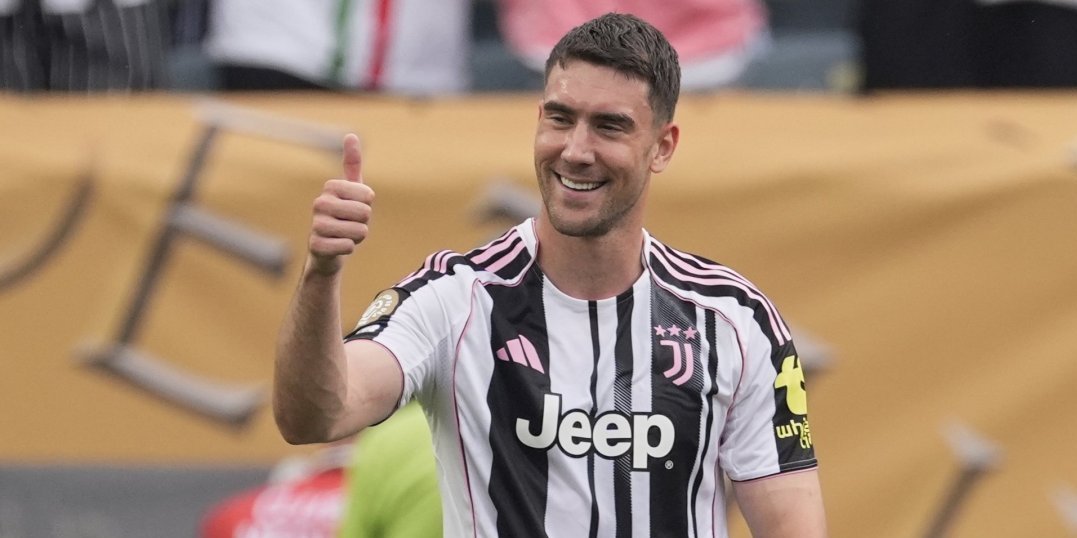 Gvardiola, čuvaj se - Vlahović te napada