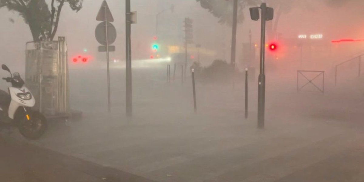 Jezive scene iz Francuske: Dvoje ljudi, od kojih jedno dete, poginulo u strašnoj oluji, počupani dalekovodi, ulicama tekle reke (VIDEO)