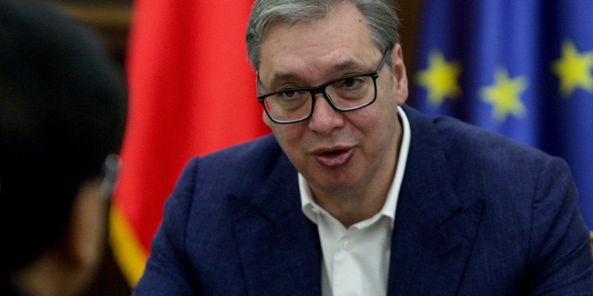 (VIDEO) ''Srbija hoće da ide napred'' - Vučić jasno rekao: Mržnja i kontejner revolucija ne mogu da budu budućnost Srbije!