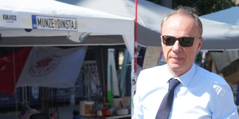 Bruka kakvu Srbija ne pamti: Rektor Đokić podržao teroriste!