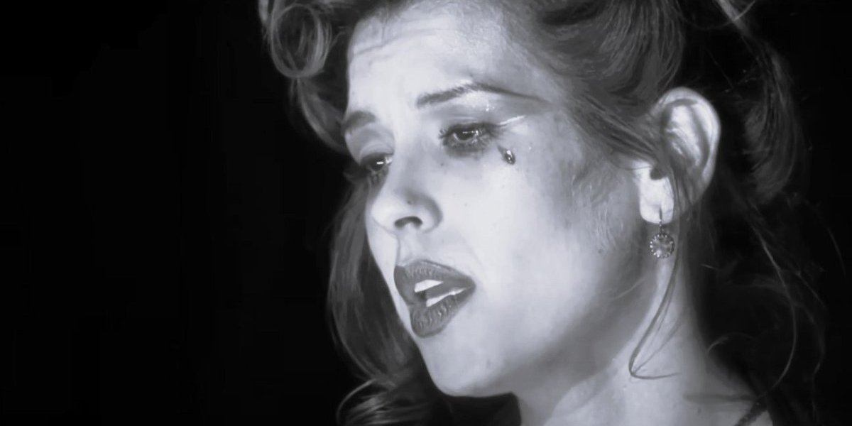 Pevačica (57) pronađena mrtva u svojoj kući