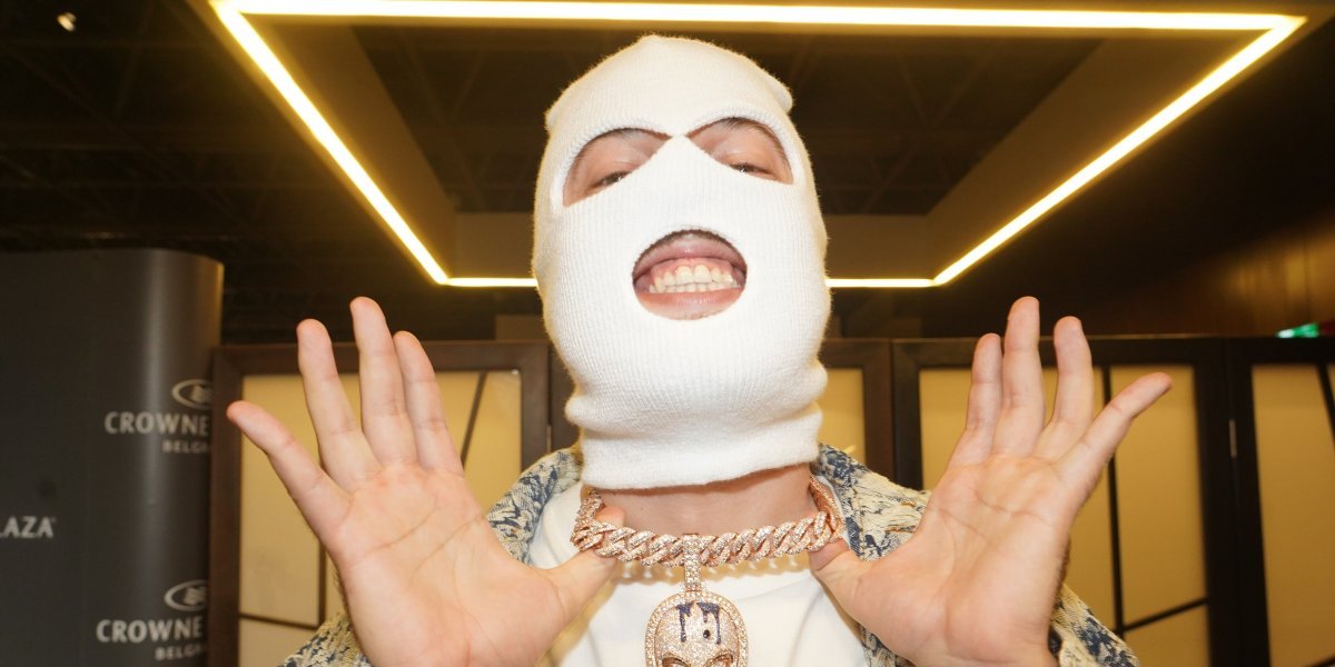 Devito u kući ima robota, evo koliko ga je platio - Može da hoda, đuska, dahće... (VIDEO)